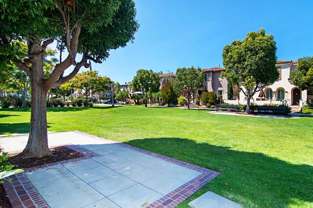 San Diego Real Estate | 2076 McDonough