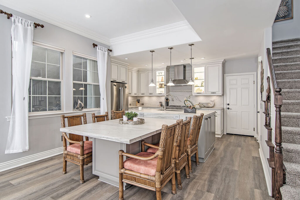 San Diego Real Estate | 2080 Historic Decatur