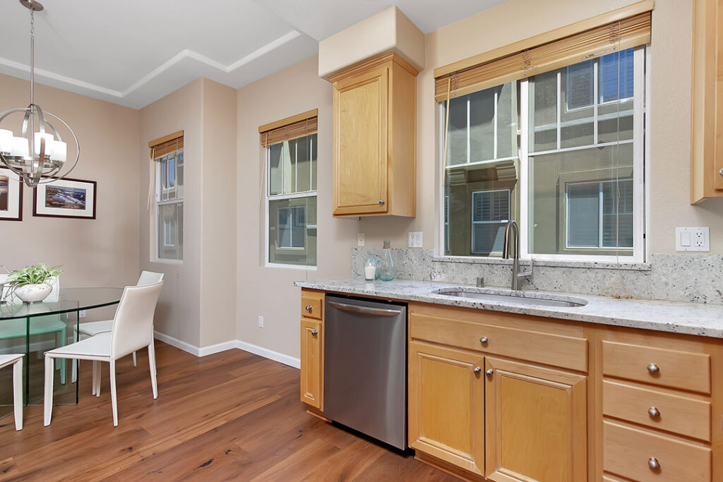 San Diego Real Estate | 2778 Farragut 96