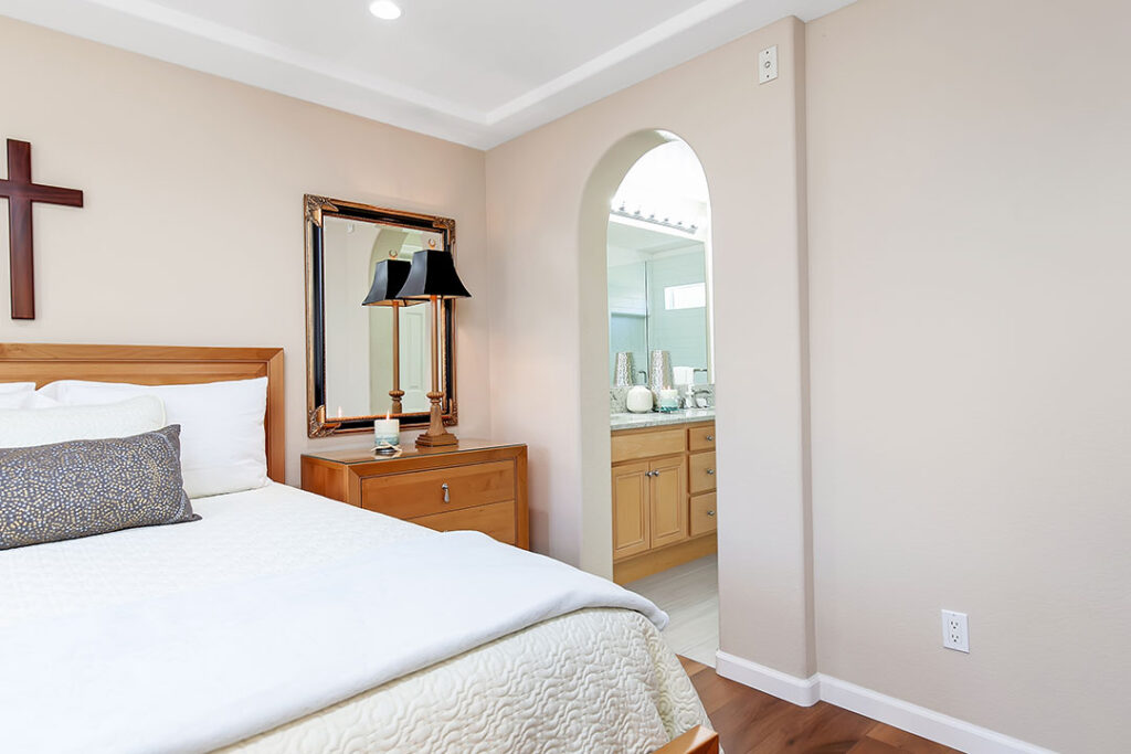 San Diego Real Estate | 2778 Farragut 96