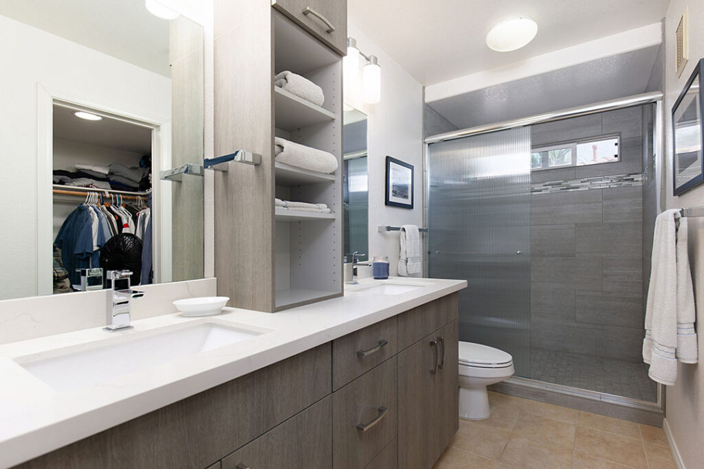 San Diego Real Estate | 2740 E Evans 11