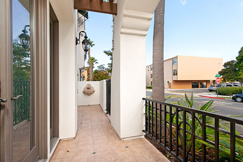 San Diego Real Estate | 2883 Farragut