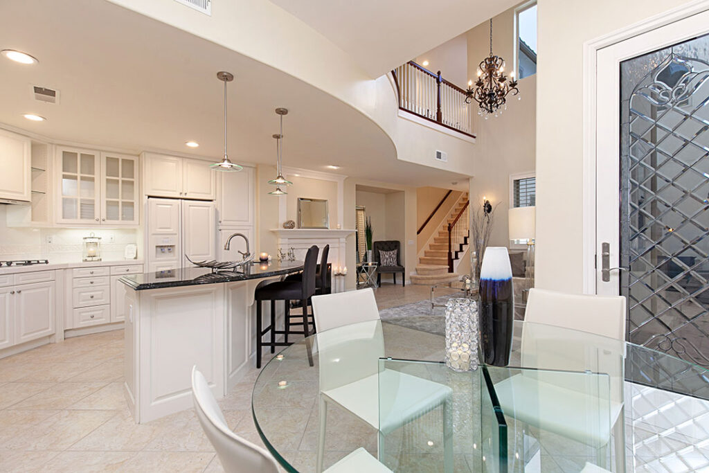 San Diego Real Estate | 2883 Farragut