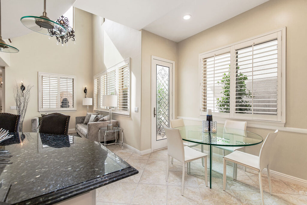 San Diego Real Estate | 2883 Farragut