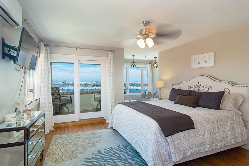 San Diego Real Estate | 662 Rosecrans