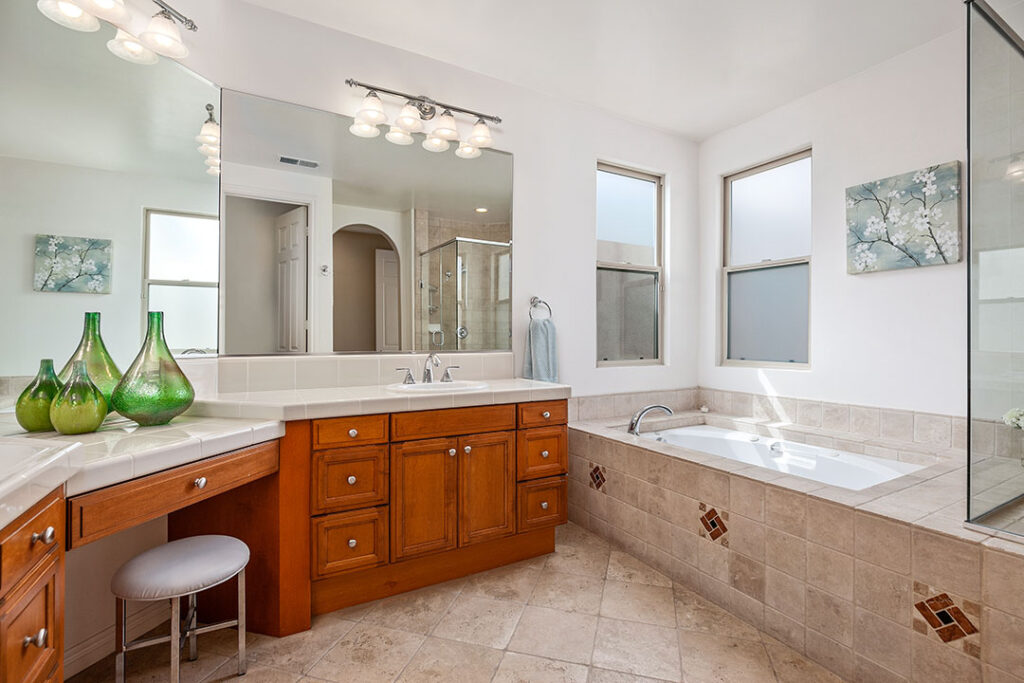 San Diego Real Estate | 2759 E Bainbridge