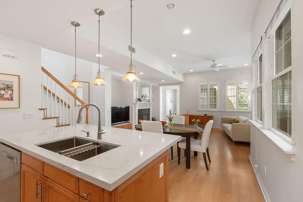 San Diego Real Estate | 2717 E Bainbridge